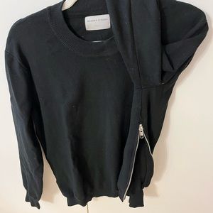 Black oversized sweater